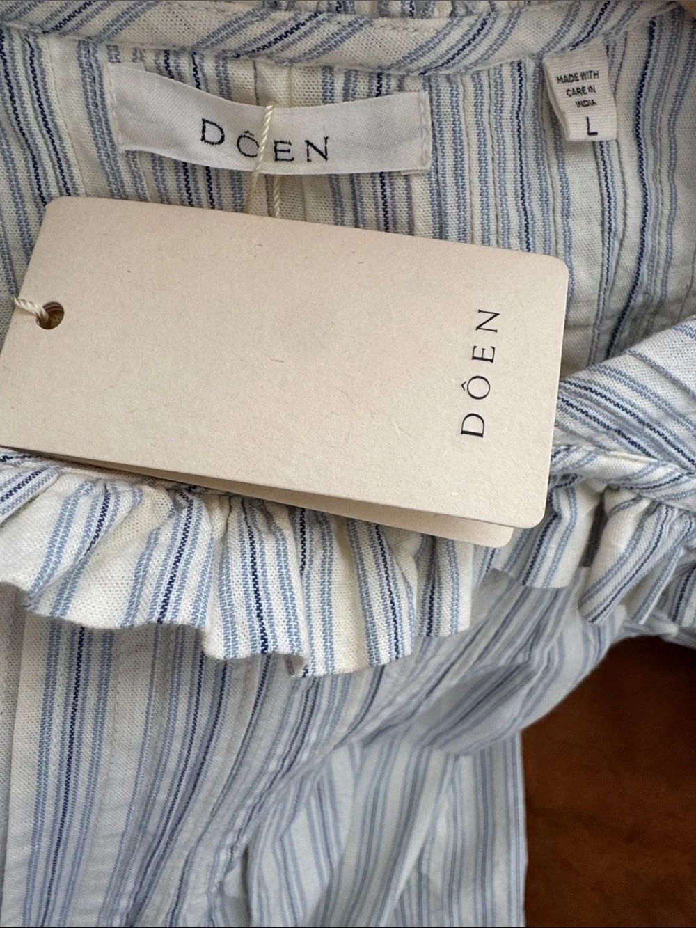 Doen Darien Top Striped Chambray large NWT Women’s Cream Striped Puff Sleeve Top